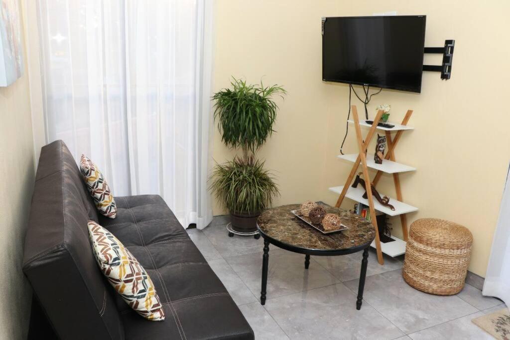 Airport Sjo Residence - Edward & Familia Inn Río Segundo 外观 照片