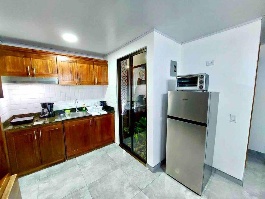 Airport Sjo Residence - Edward & Familia Inn Río Segundo 外观 照片