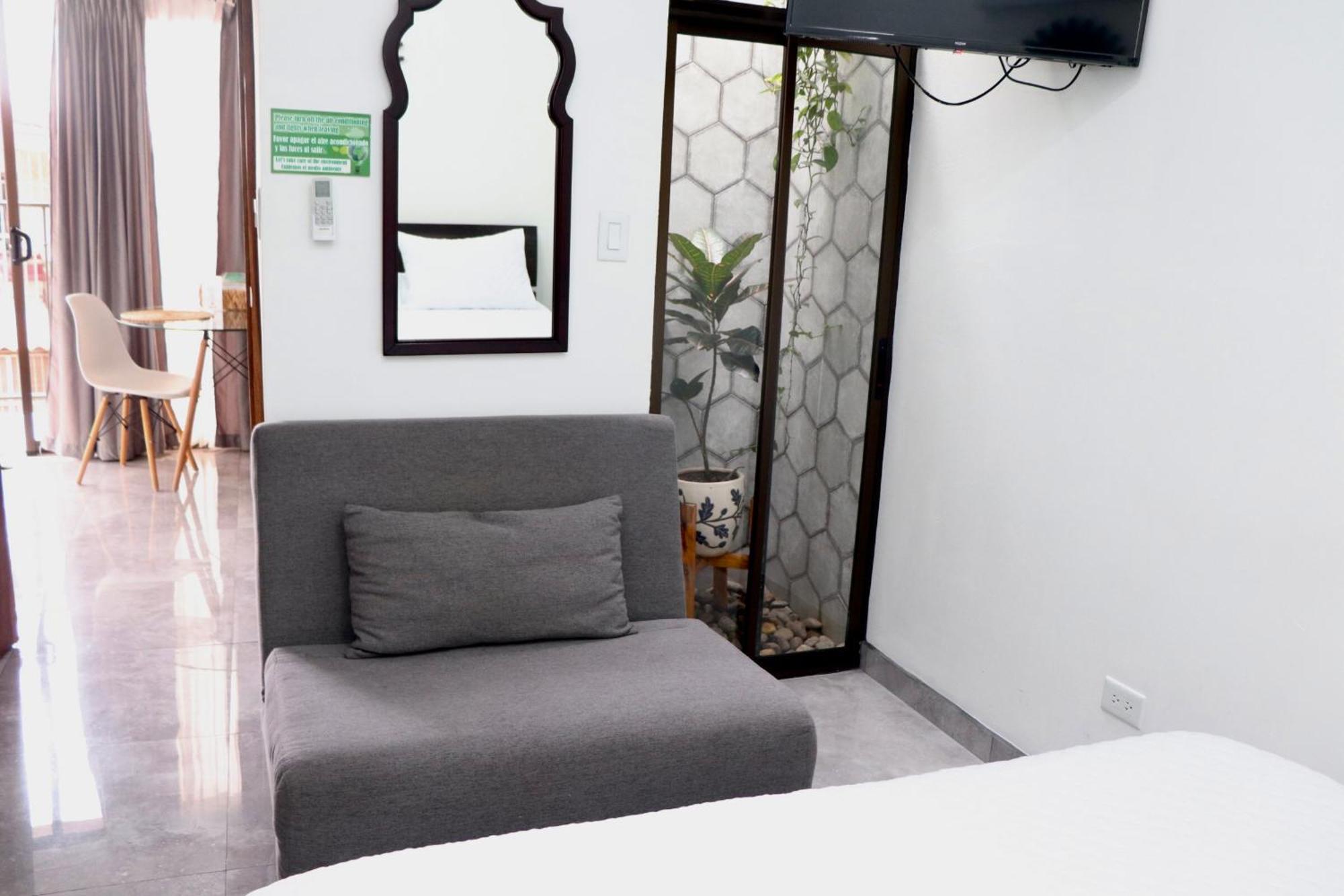 Airport Sjo Residence - Edward & Familia Inn Río Segundo 外观 照片